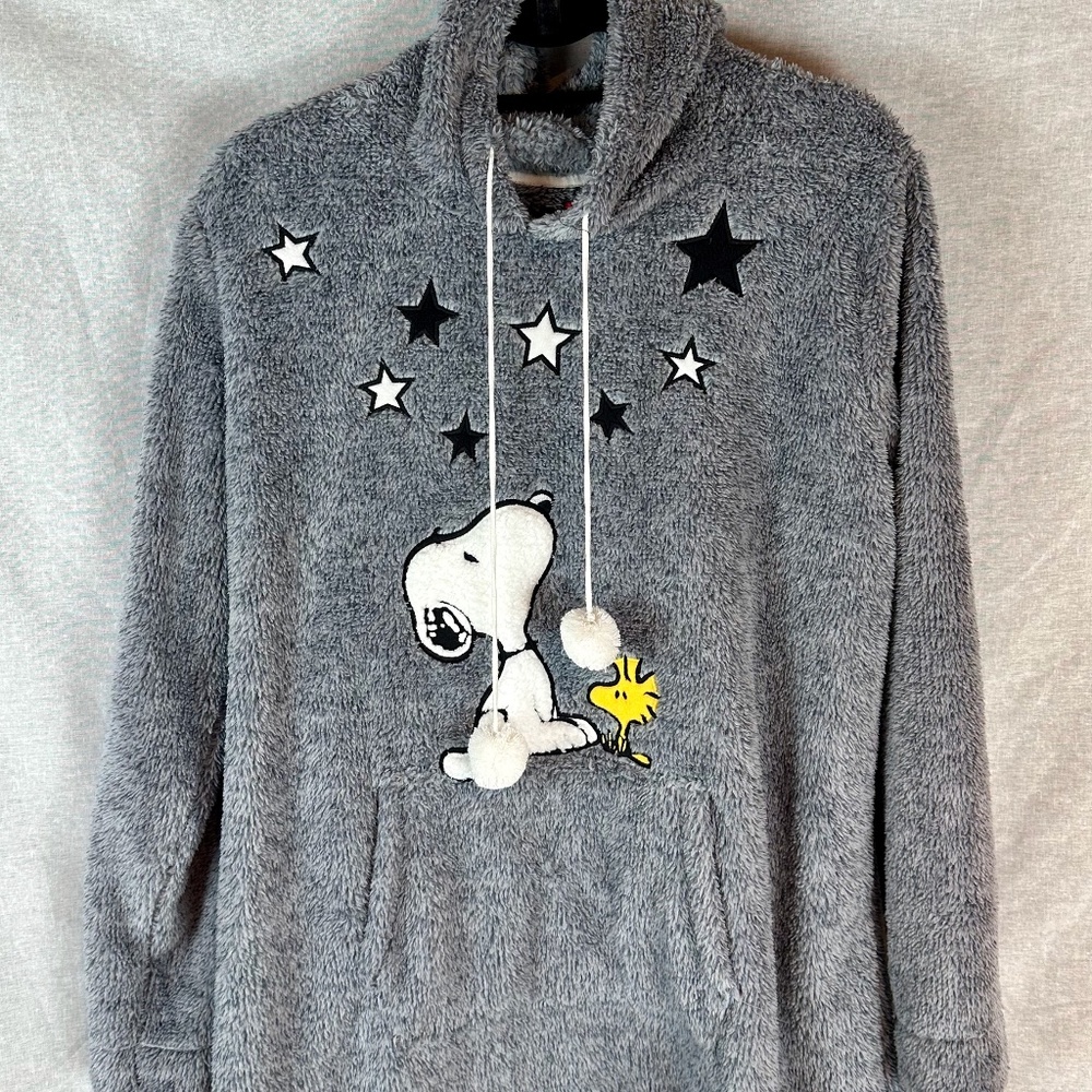 Snoopy Plush Top new Size Small